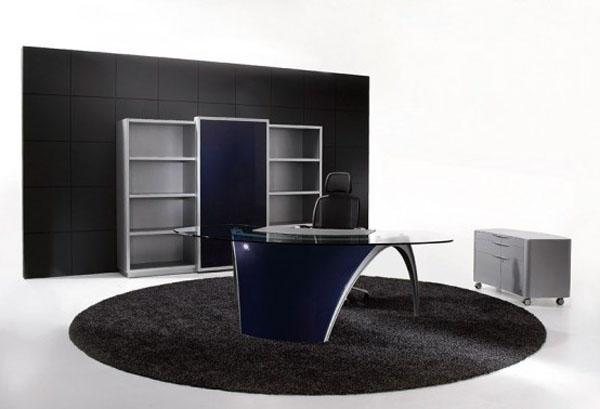 The Luna Desk