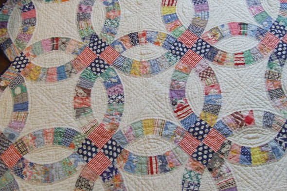 DIY Ideas - Vintage handmade quilt for newlyweds