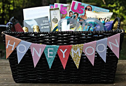 wedding gift baskets with well chosen themed items