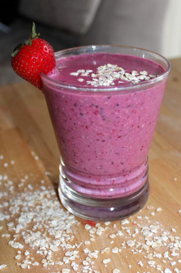 Berry Oatmeal Smoothie