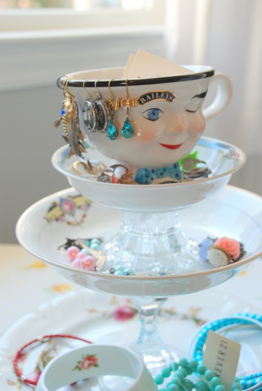 Organizing Ideas - Jewelry Display