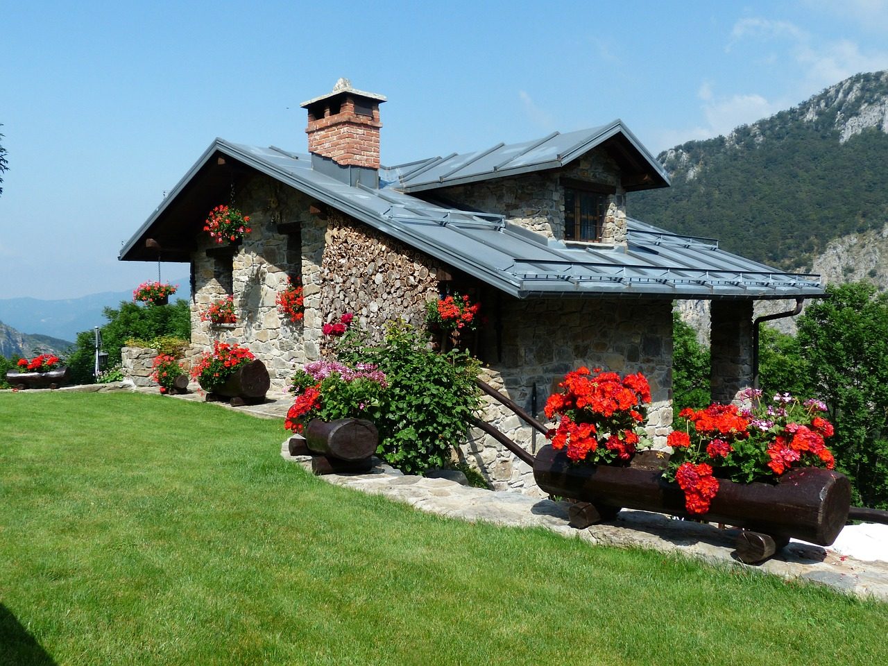 5 Ways to Prepare Your Home for Summer