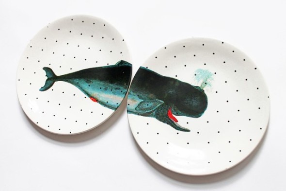 Combo set of hanging plates, they are traditional but with touch of modern art