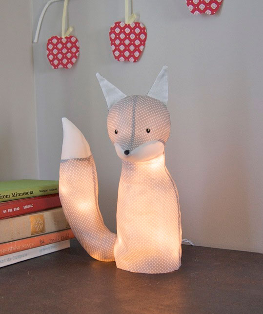 This cute animal lamp is just the missing piece in animal themed kids room