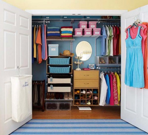 Use bright colors in small spaces