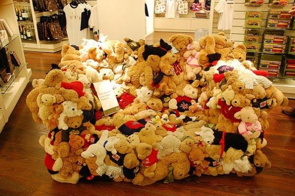creative-sofa-teddy-bear