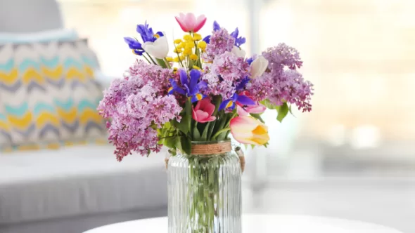 Flowers Are the Perfect Gift in 2025
